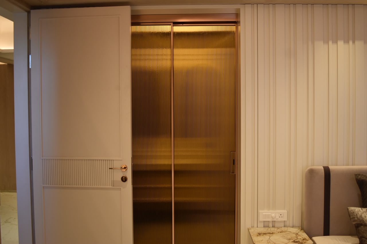 Wardrobes & Storage